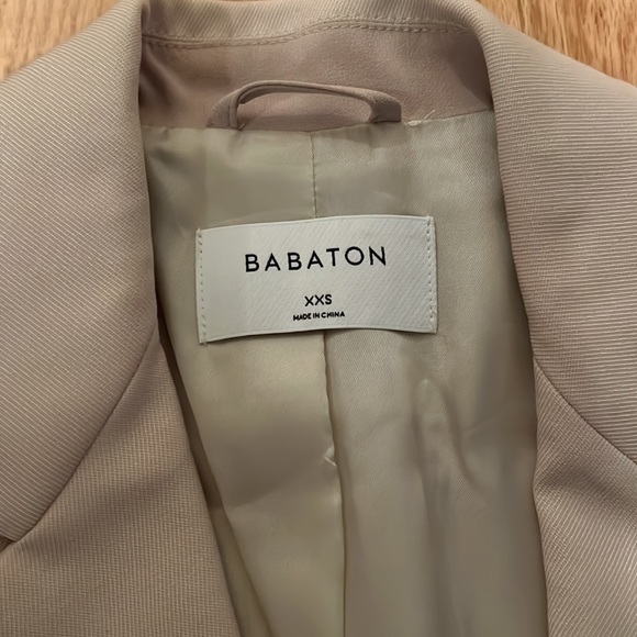 Aritzia Agency Blazer - Picture 4 of 6